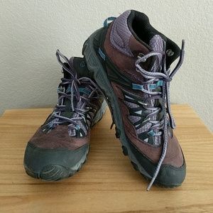 Like new Merrell "All Out Blaze" hiking boots